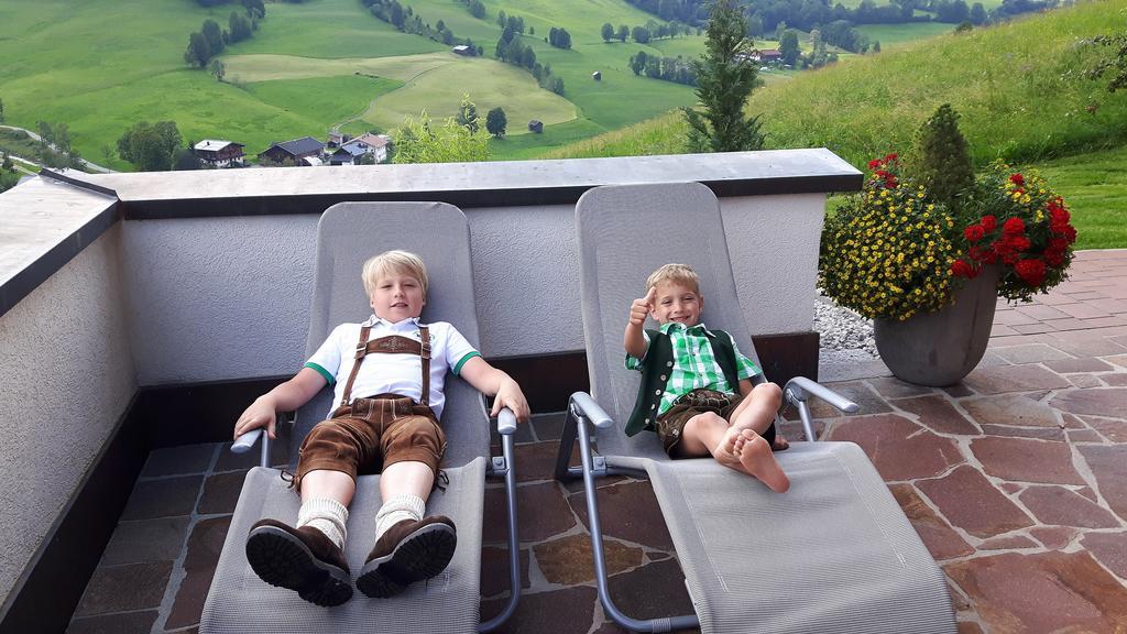 Bio-Bauernhof Hatzbauer Maria Alm am Steinernen Meer Exterior foto