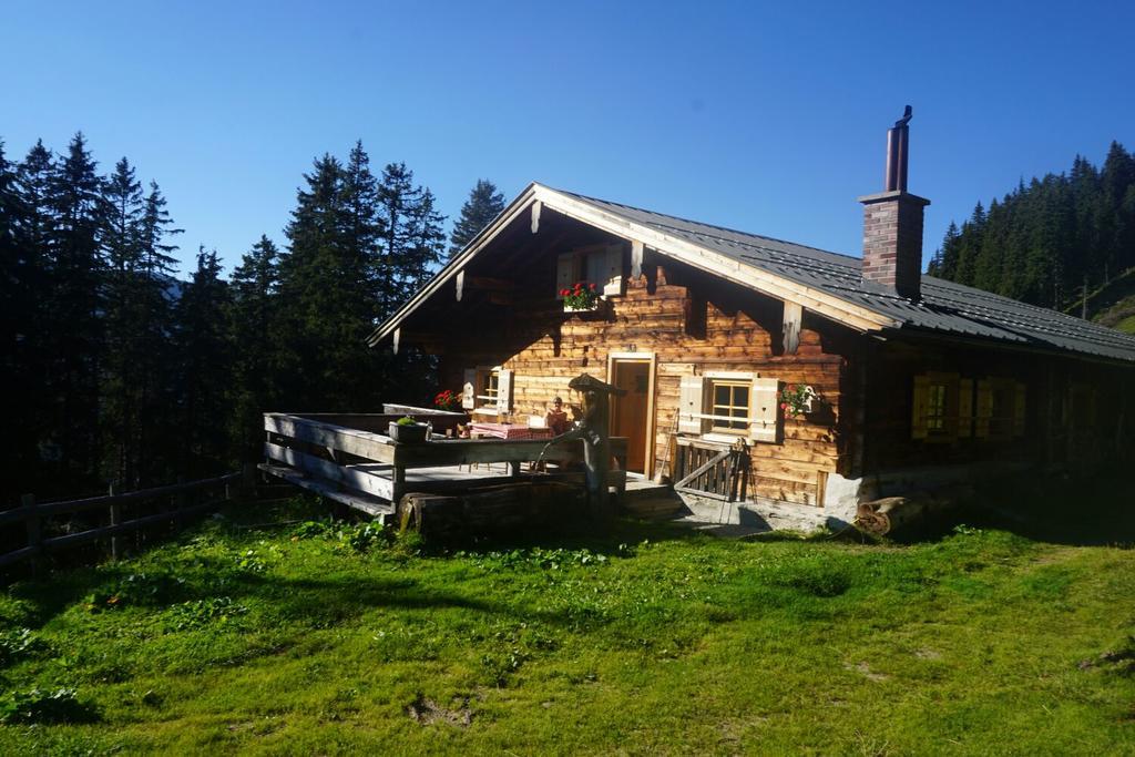 Bio-Bauernhof Hatzbauer Maria Alm am Steinernen Meer Exterior foto